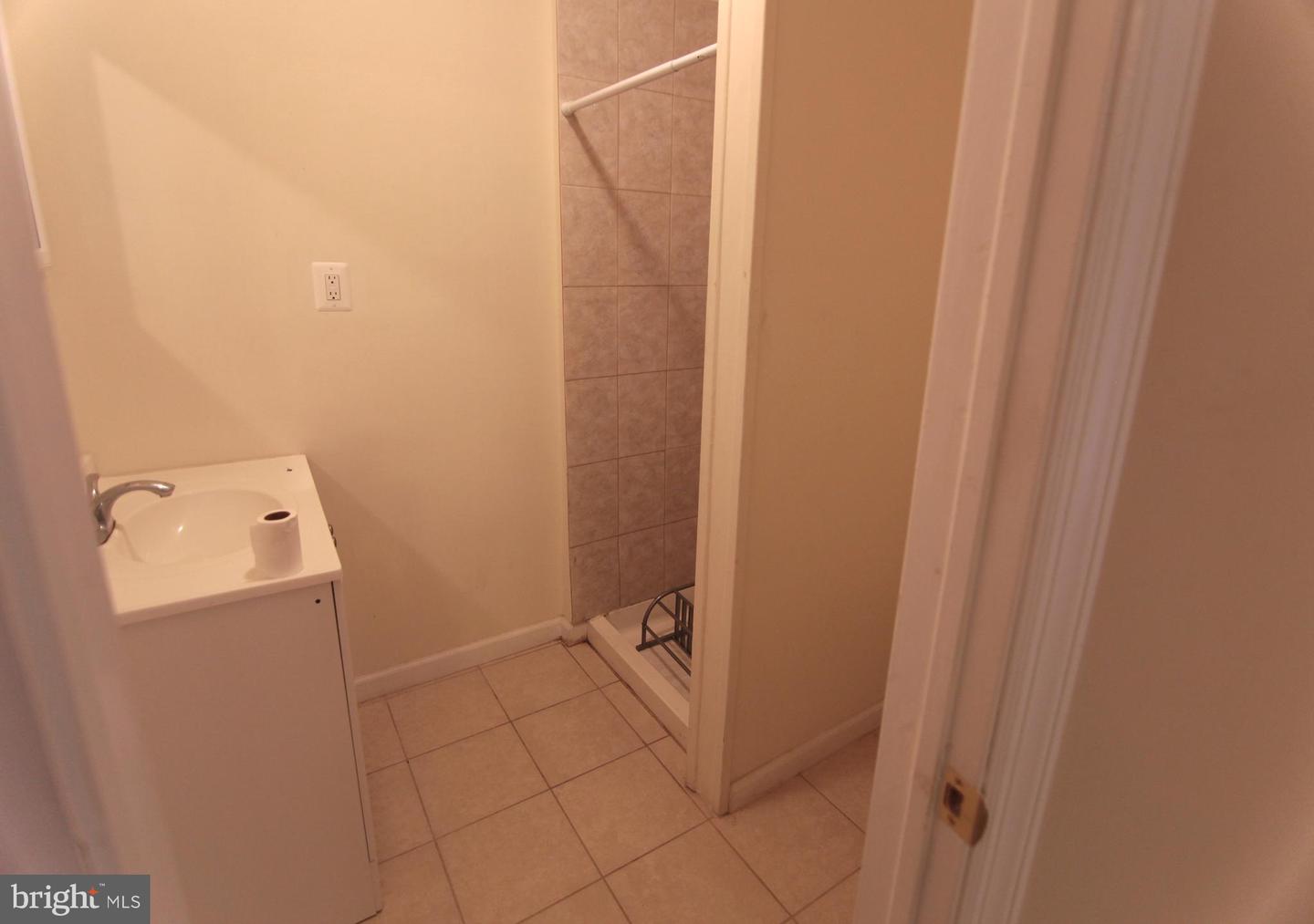1852 N Willington St #1 Property Photo 4