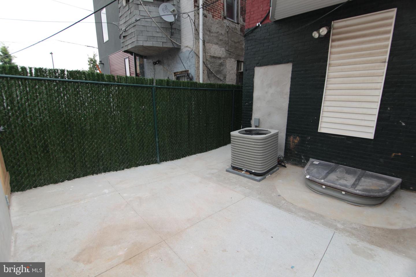 1852 N Willington St #1 Property Photo 9