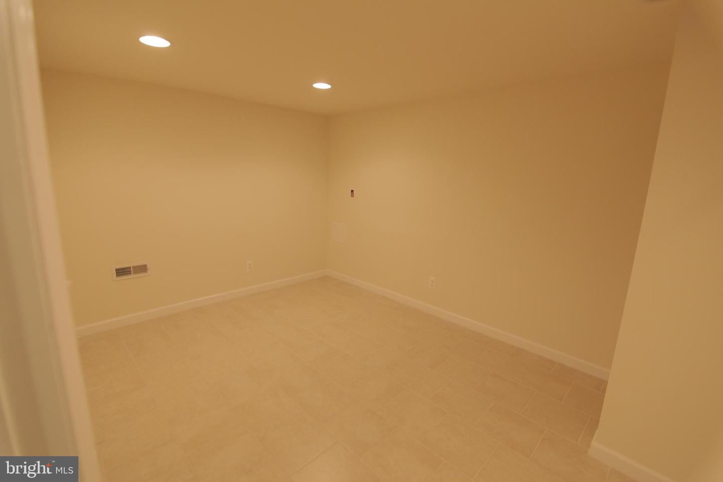 1852 N Willington St #1 Property Photo 21