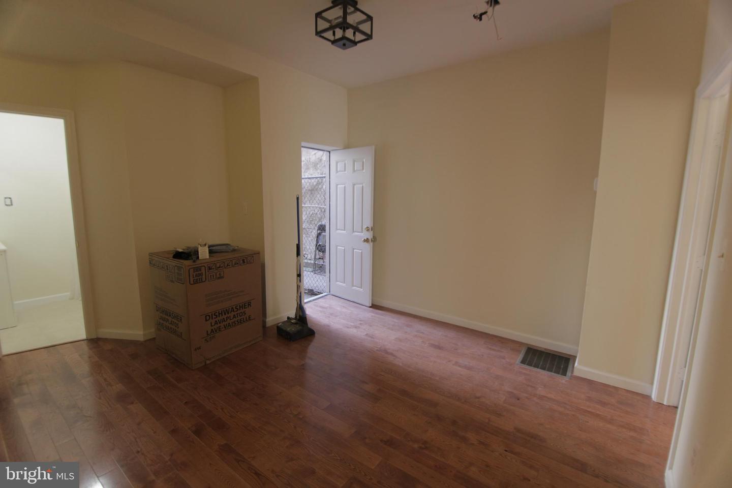 1852 N Willington St #1 Property Photo 30