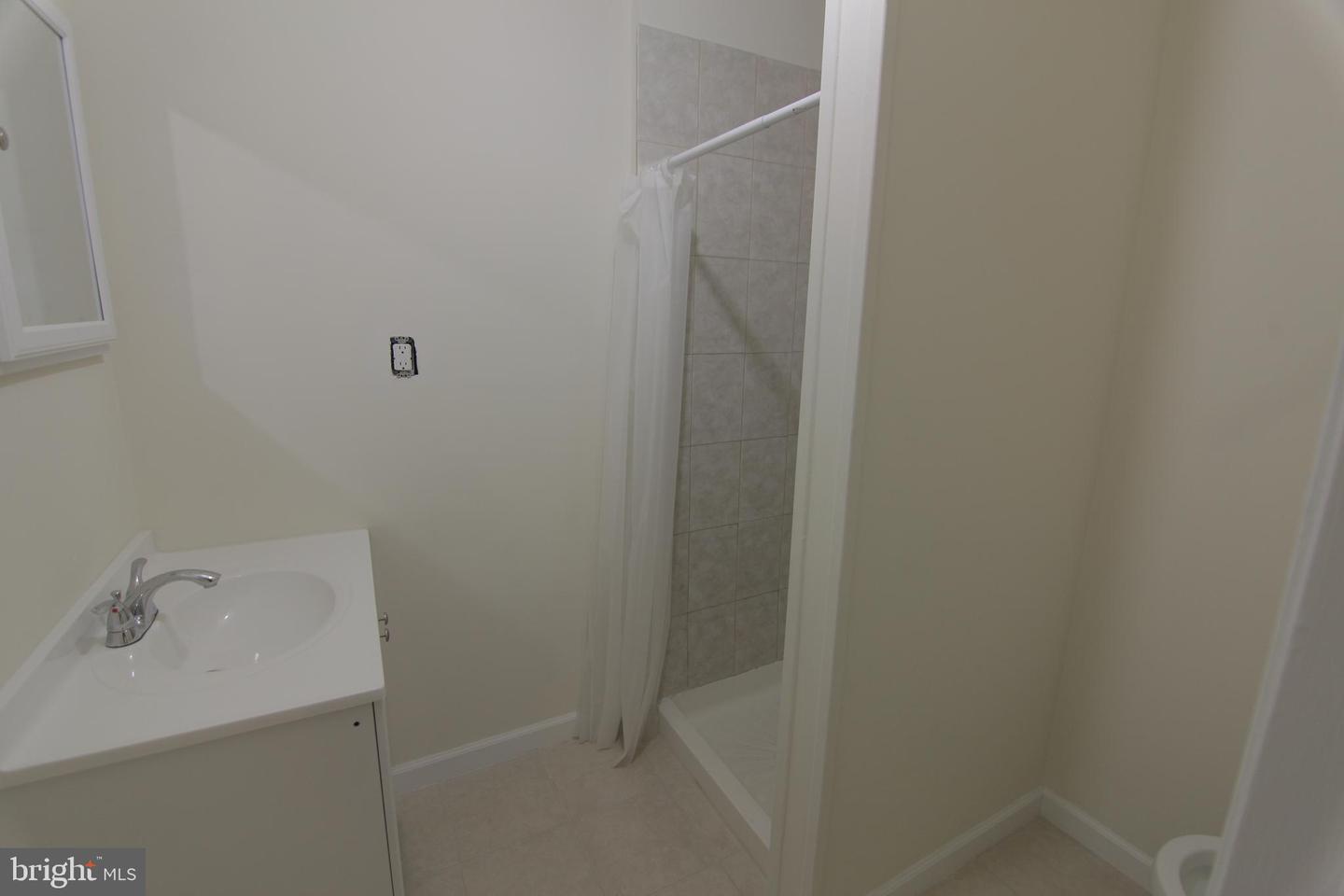 1852 N Willington St #1 Property Photo 31