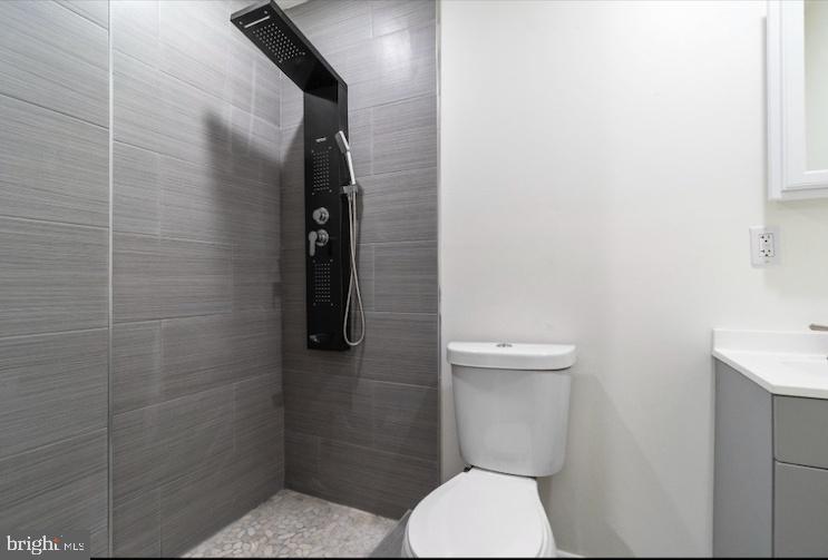 1118 W Lehigh Ave Property Photo 7