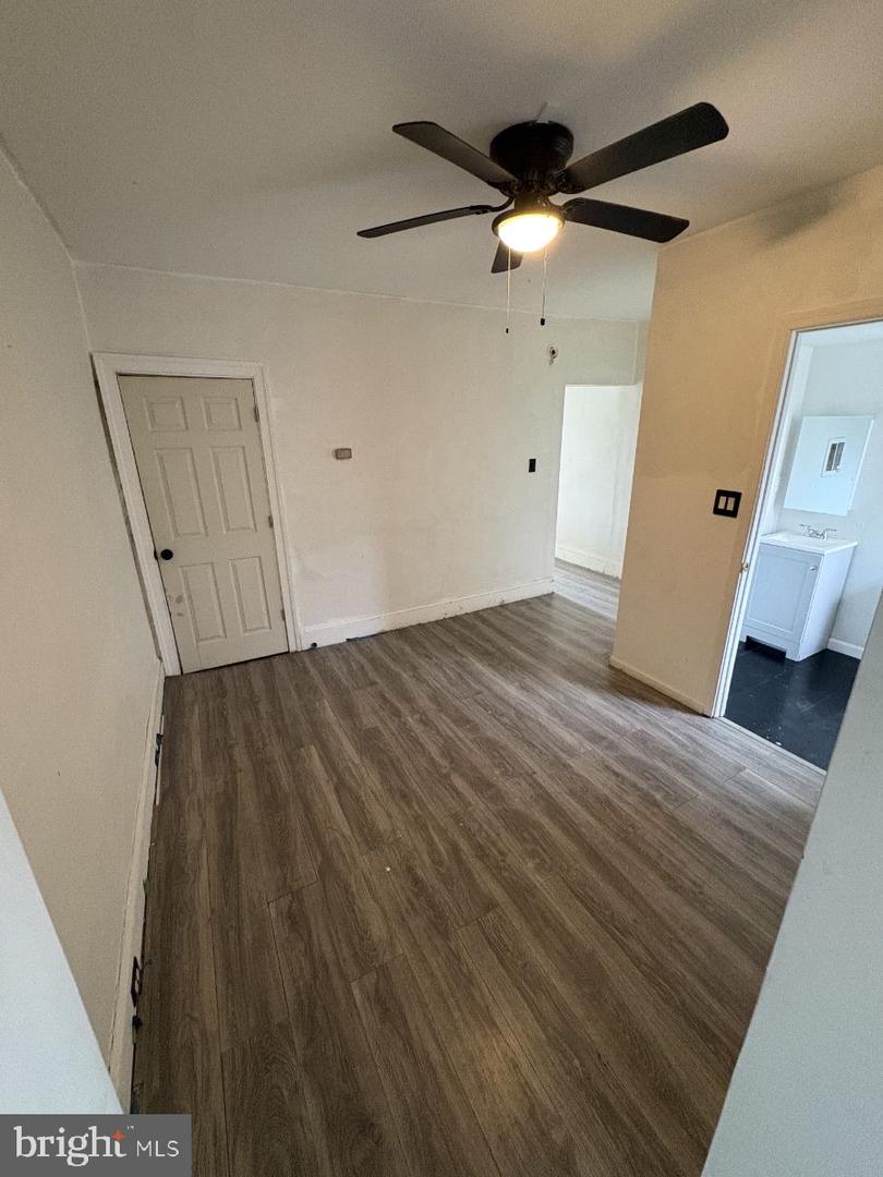 6074 N Norwood St Property Photo 5