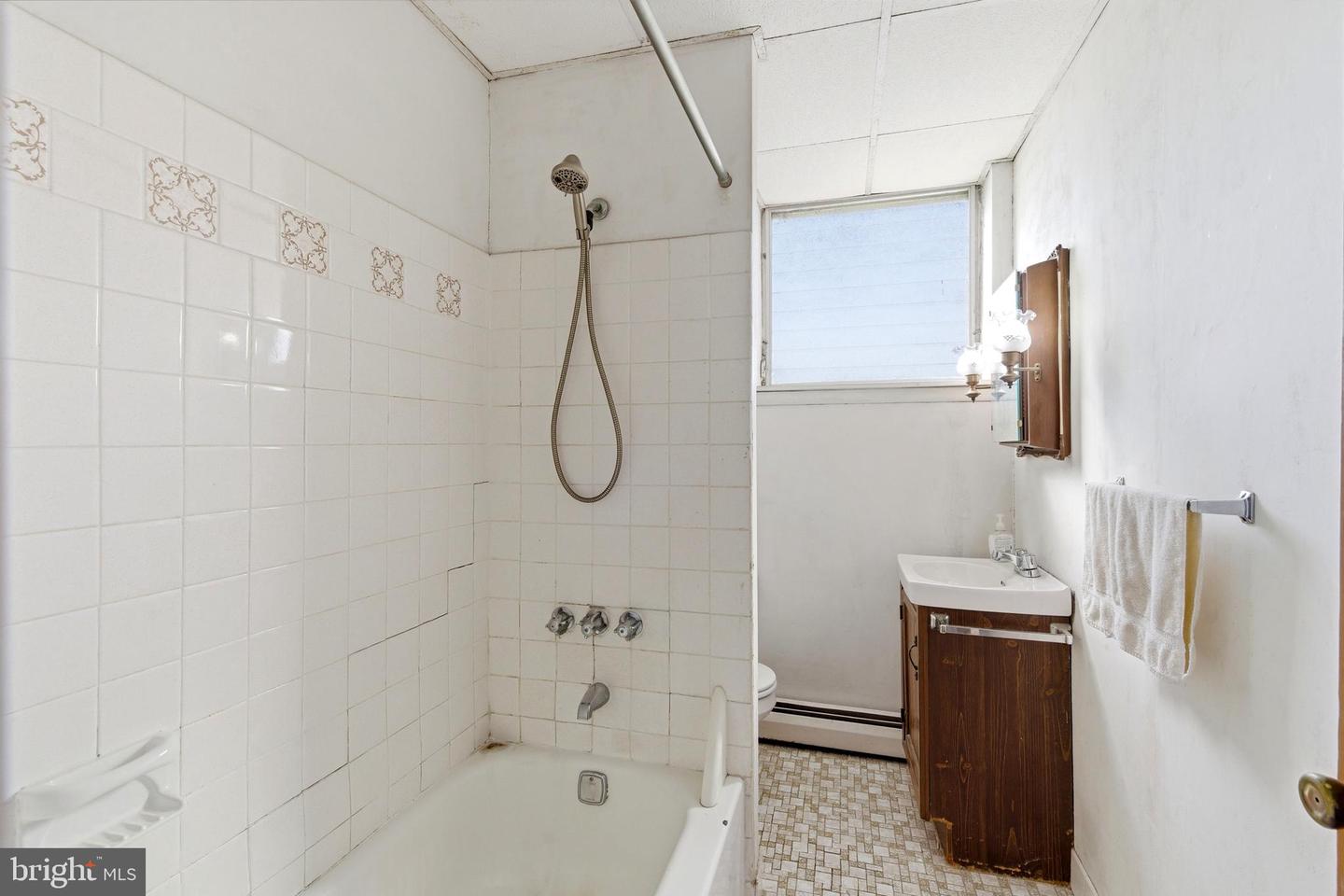 4625 E Stiles St Property Photo 12