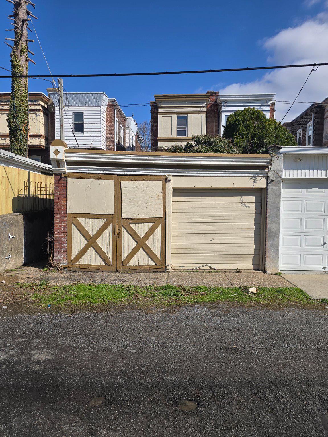 1426 Lindley Ave Property Photo 5