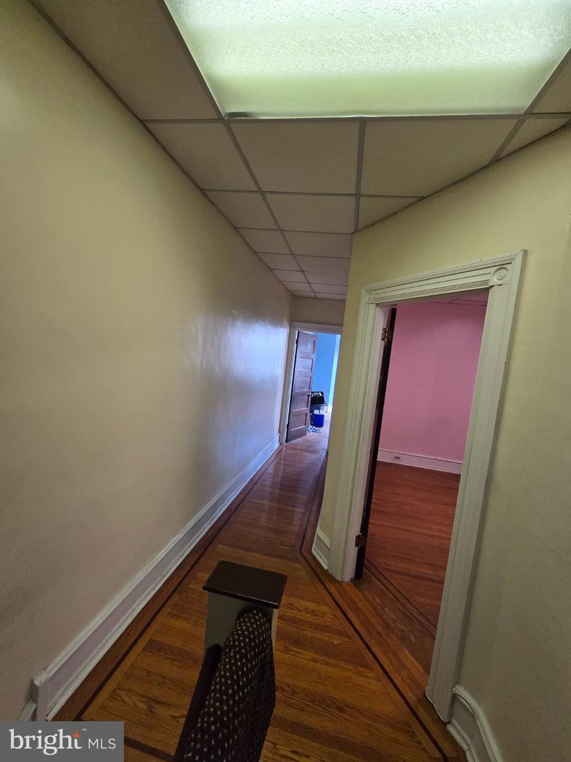 1426 Lindley Ave Property Photo 17