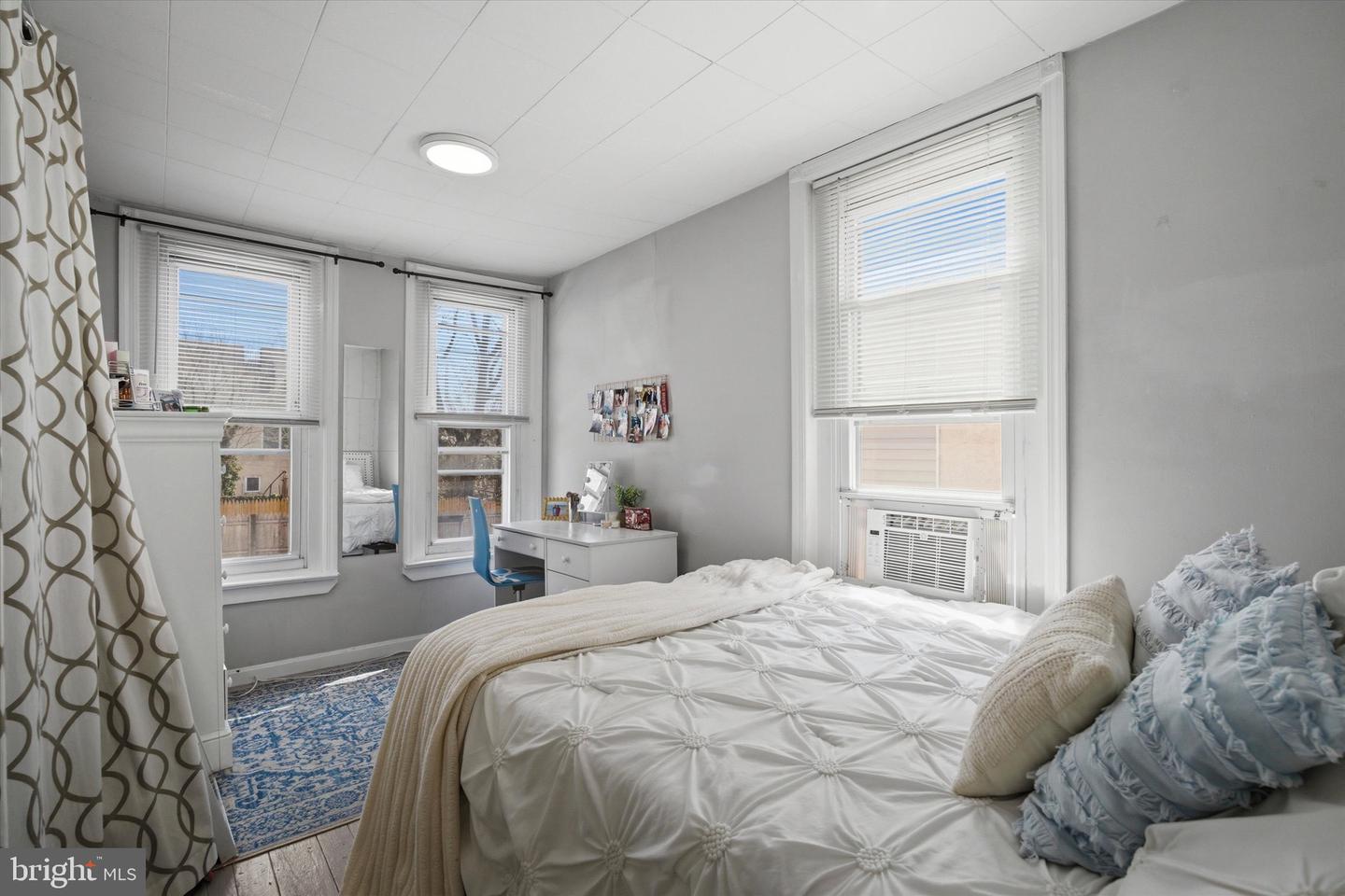106 W Salaignac St Property Photo 11