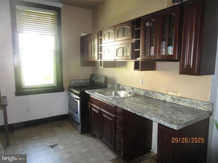 2031 N Stillman Property Photo 7