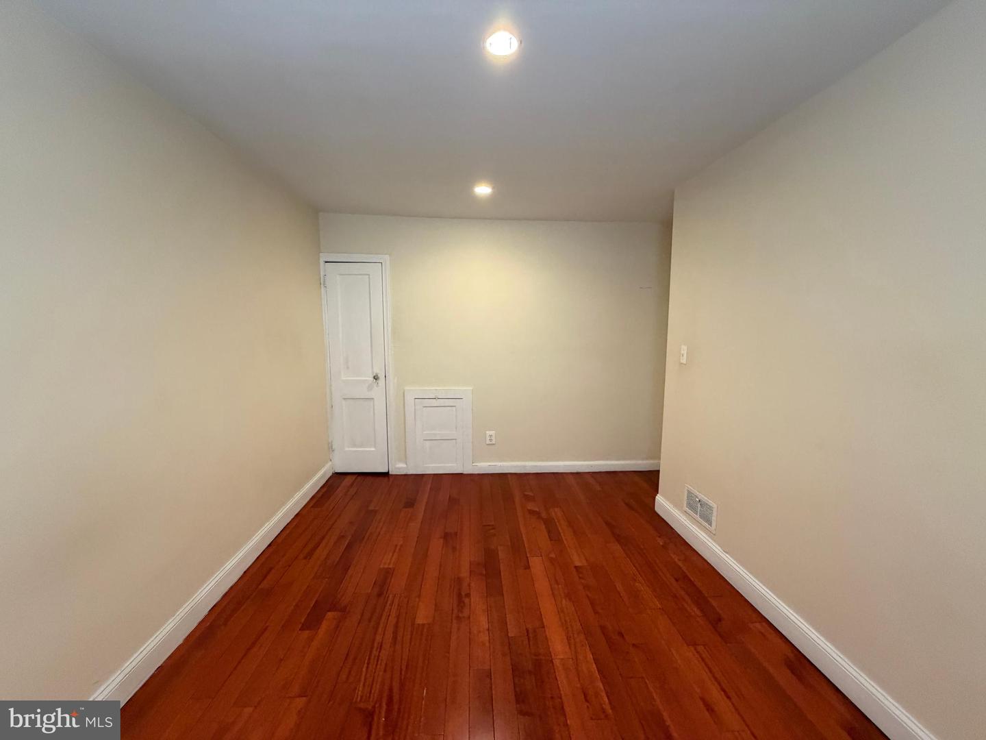 6735 Grovers Ave Property Photo 46