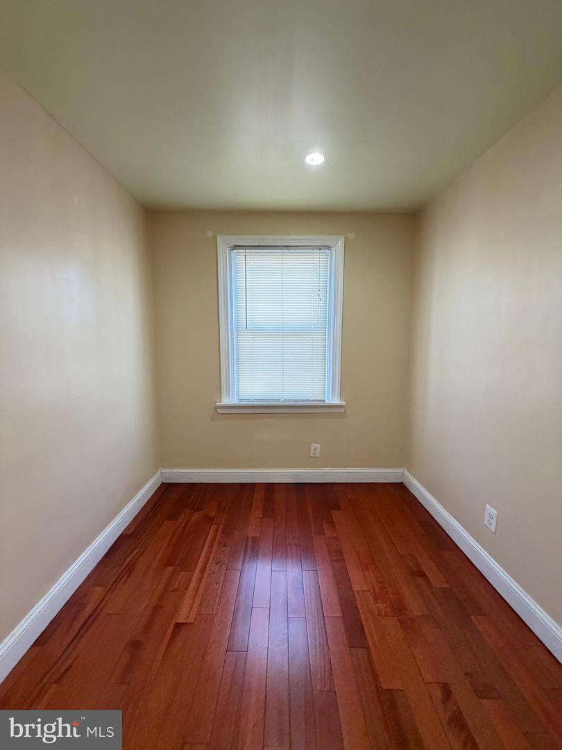 6735 Grovers Ave Property Photo 59