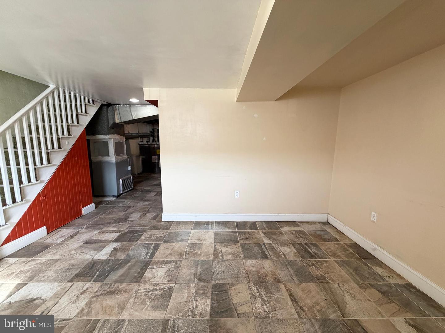 6735 Grovers Ave Property Photo 71
