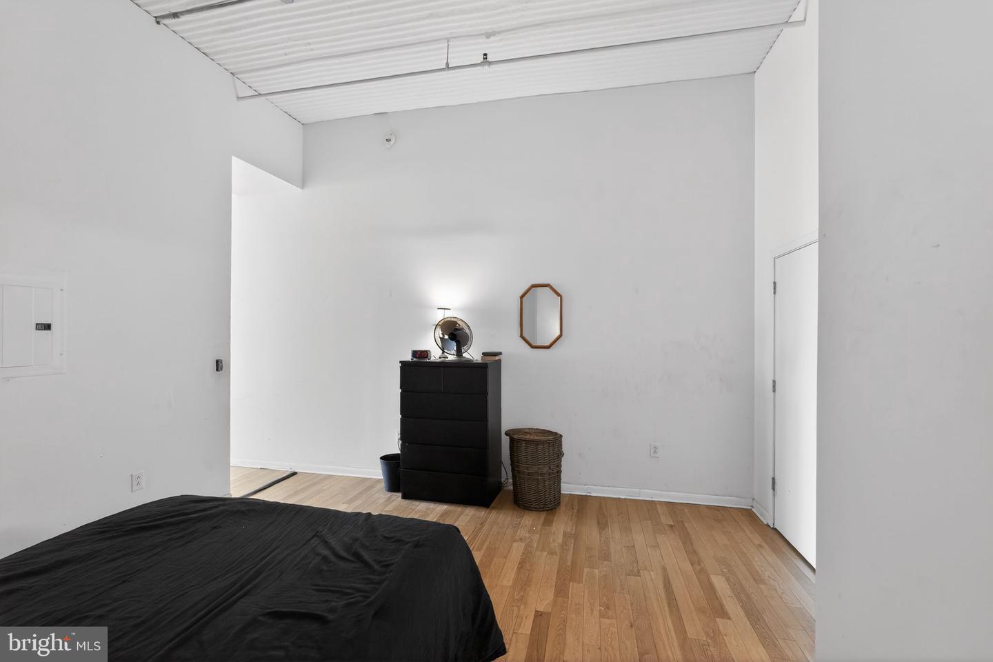 2200 Arch St #416 Property Photo 16