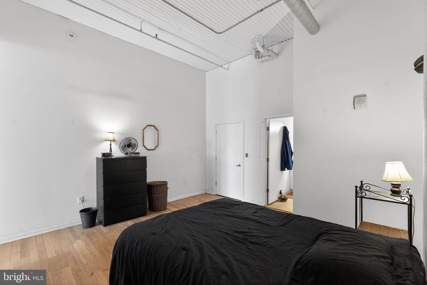 2200 Arch St #416 Property Photo 18