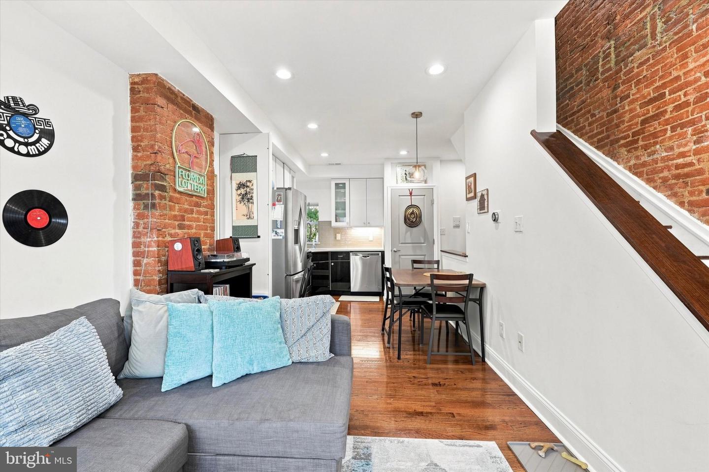 1517 Cambridge St #2 Property Photo 8
