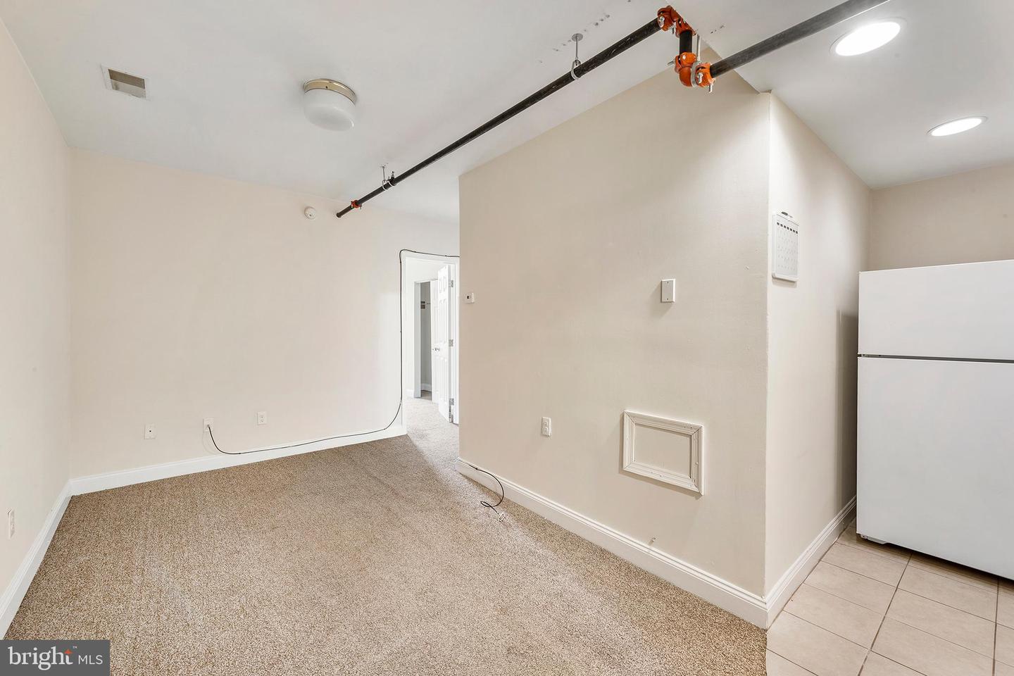 1933 CHRISTIAN ST #24 Property Photo 1