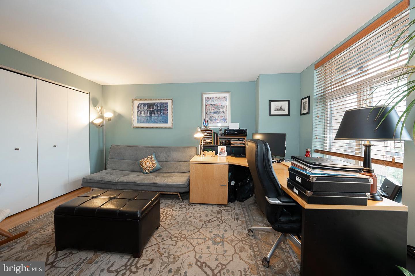 1900-00 Hamilton St #d19 Property Photo 27