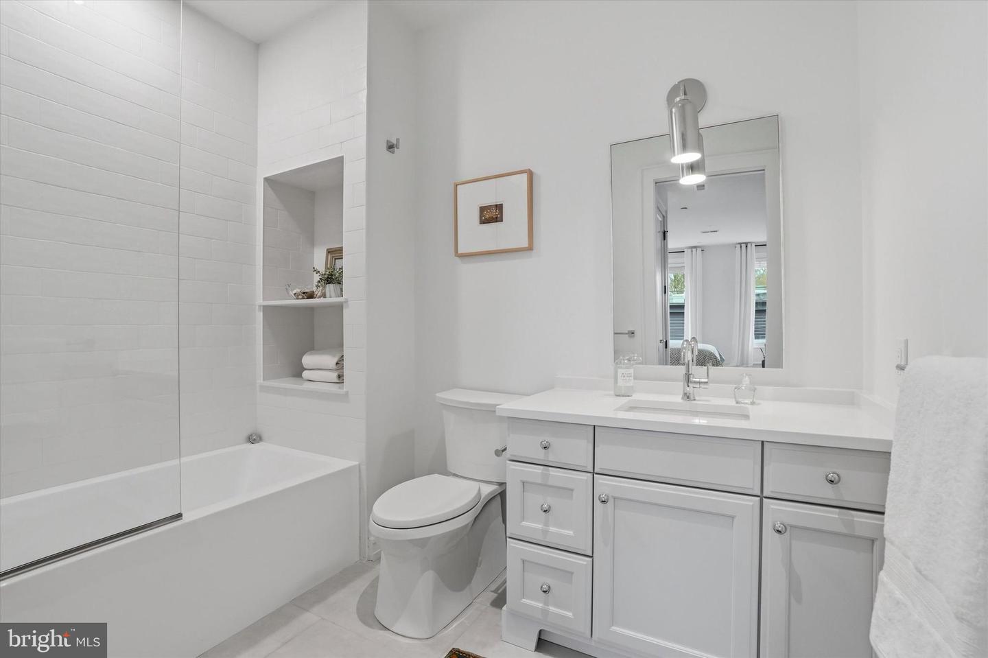 8100 Germantown Ave #b Property Photo 20