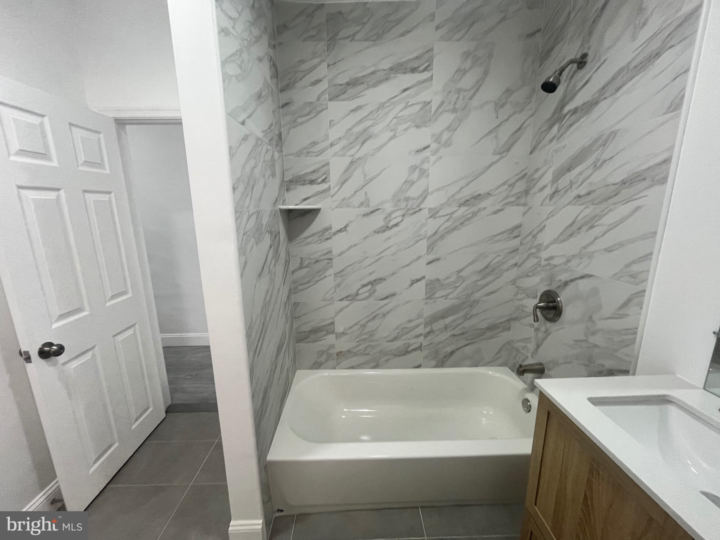 6021 MARKET ST Property Photo 1