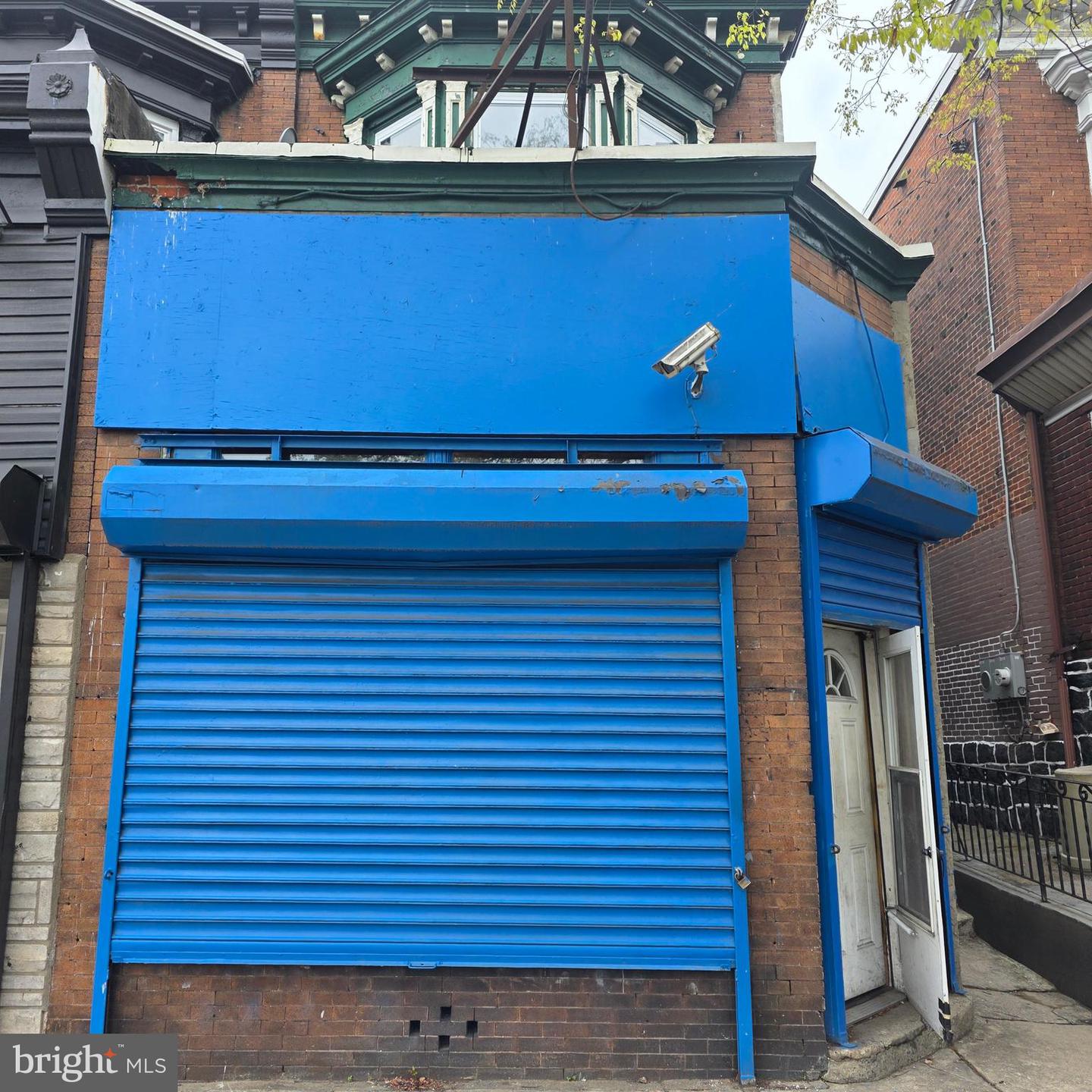 5625 Chester Ave Property Photo 1