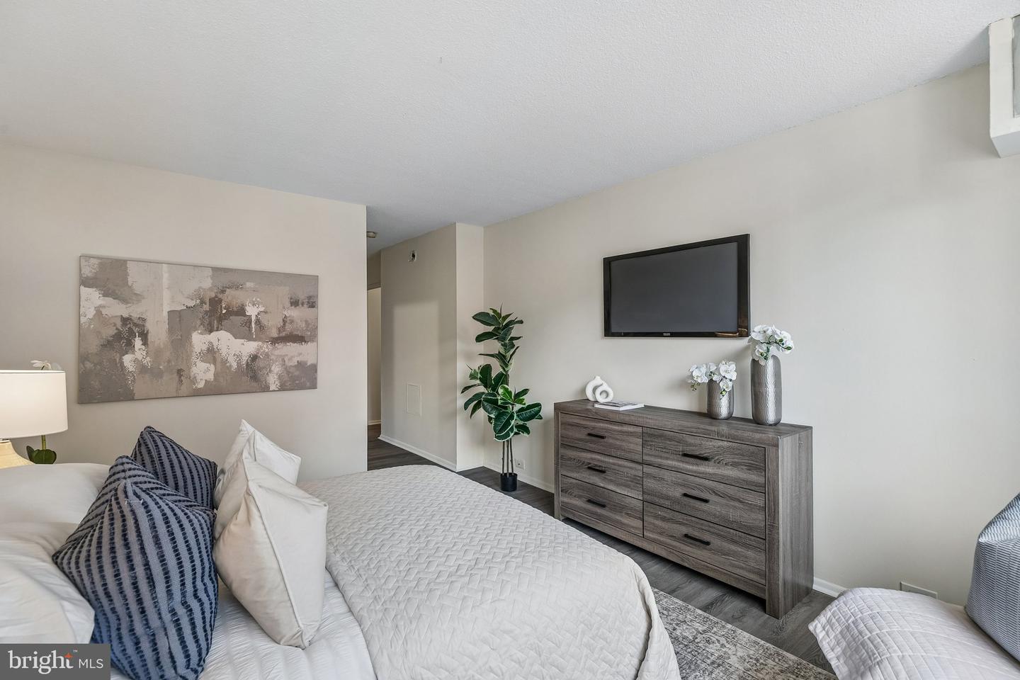 1326-42 Spruce St #703 Property Photo 12