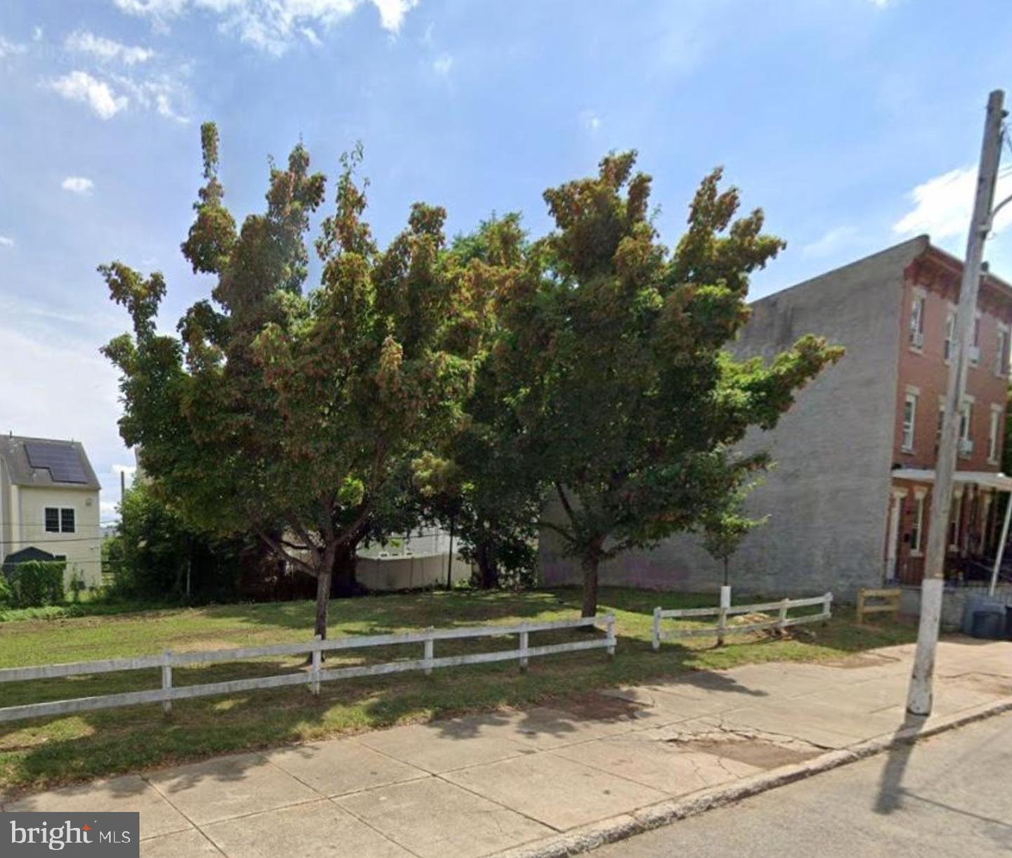3912 FOLSOM ST Property Photo 1