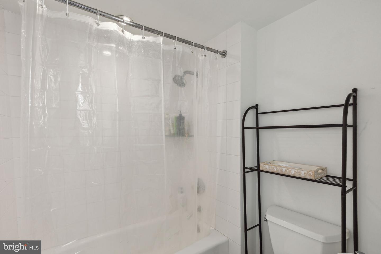 219-29 S 18th St #414 Property Photo 13