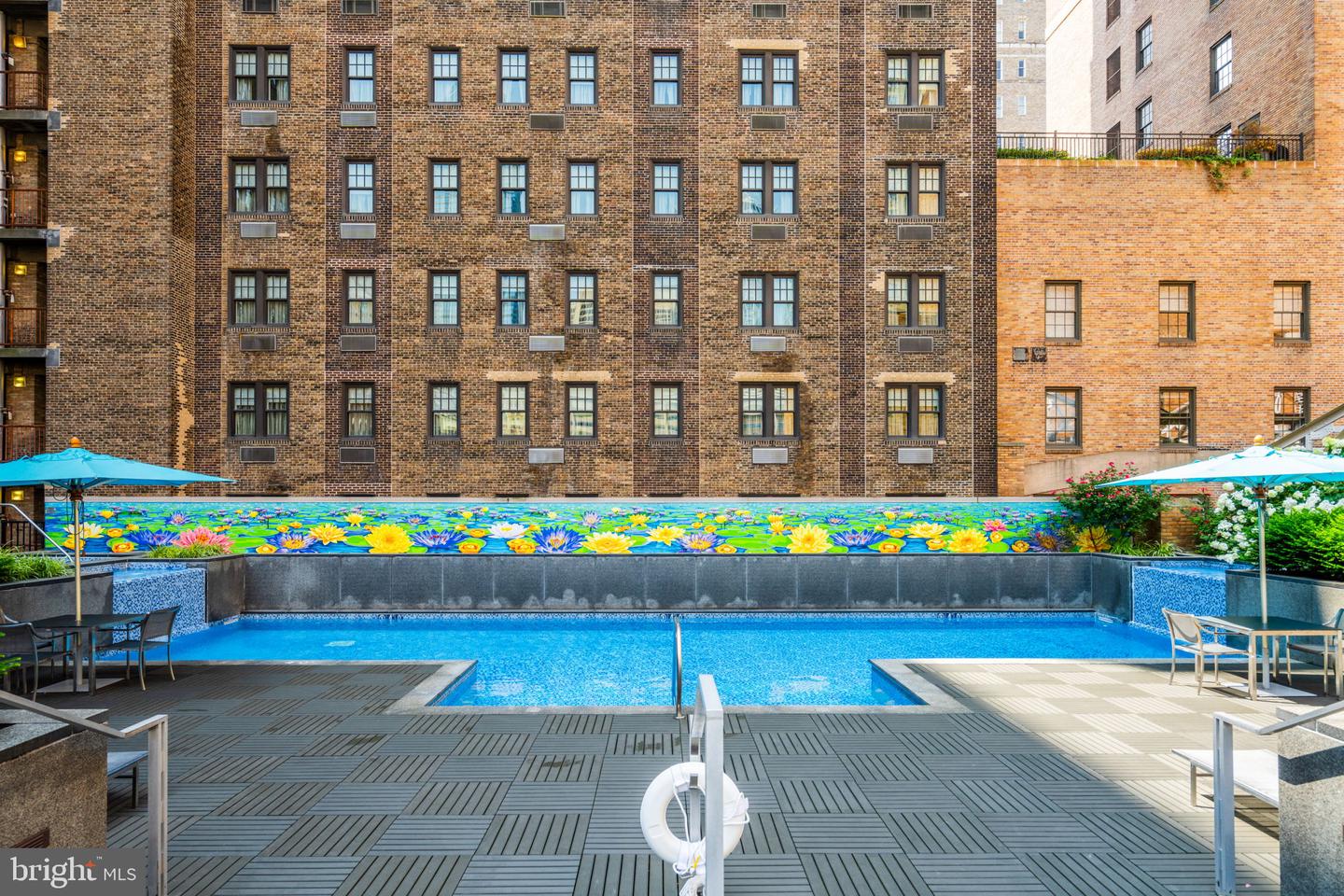 219-29 S 18th St #414 Property Photo 18