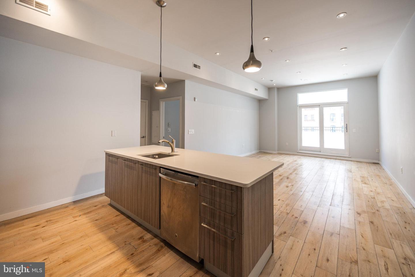 412 S 13th St #unit 505 Property Photo 6