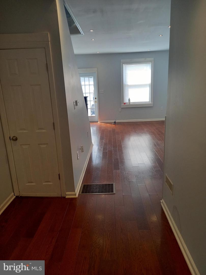 2849 N Taney St Property Photo 11