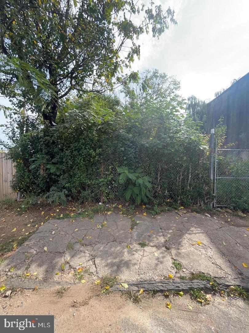 3027 N American St Property Photo 1