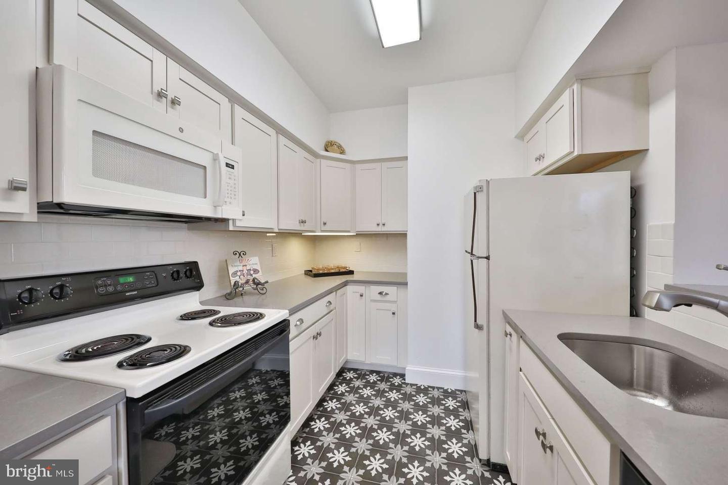 6655 Mccallum St #309e Property Photo 6
