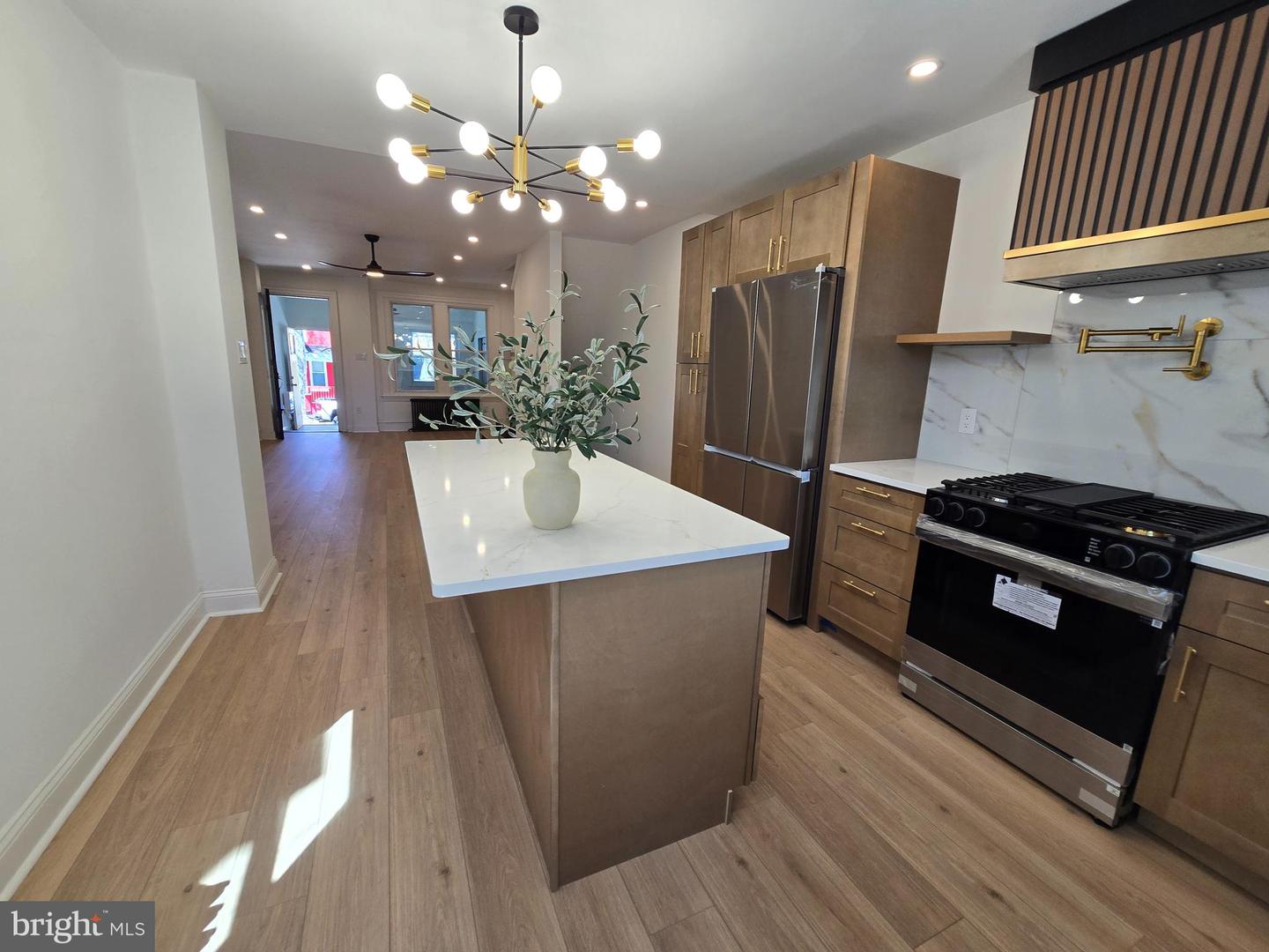 6118 Walton Ave Property Photo 12
