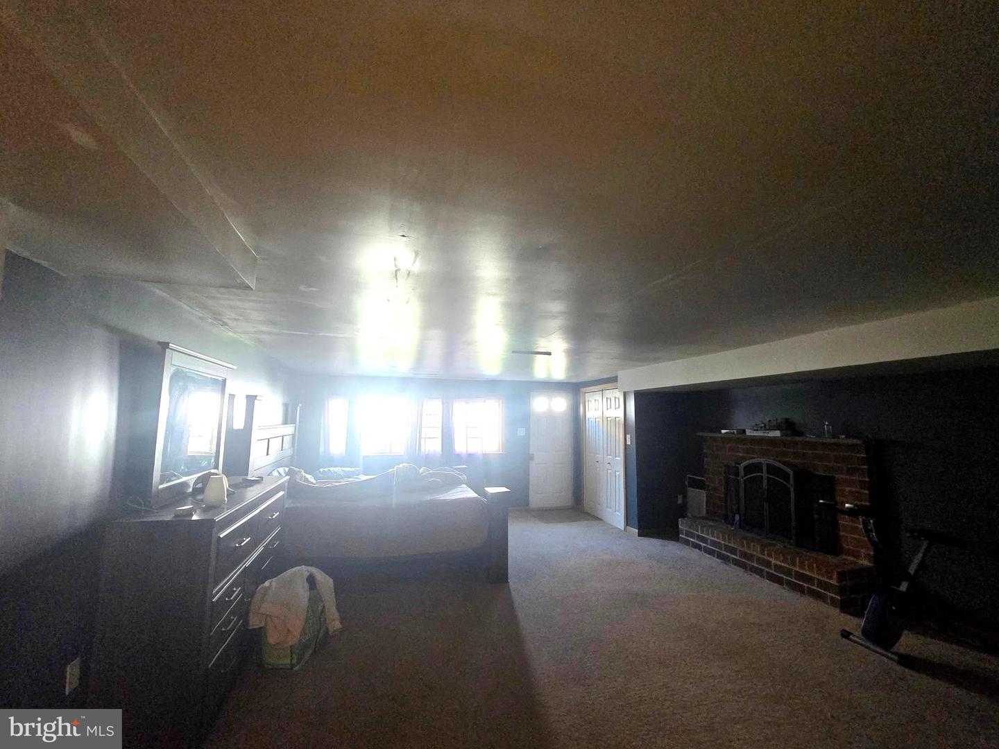 8008-00 Crispin St #e Property Photo 31