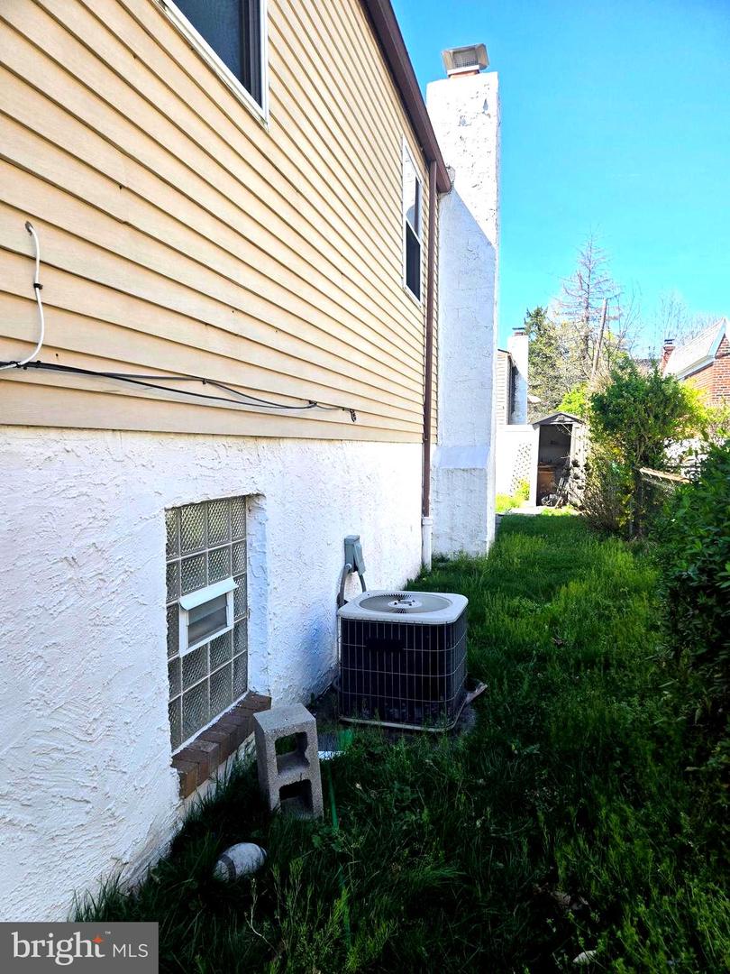 8008-00 Crispin St #e Property Photo 39