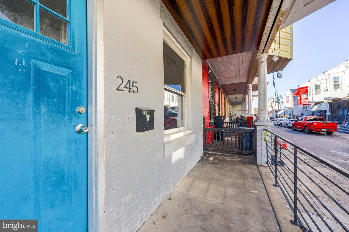 245 N Ruby St Property Photo 2