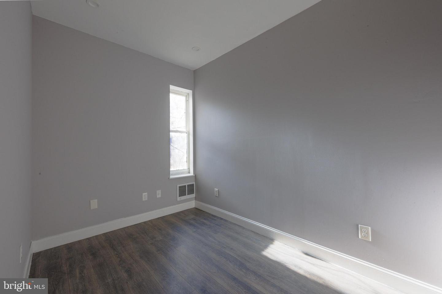 245 N Ruby St Property Photo 21
