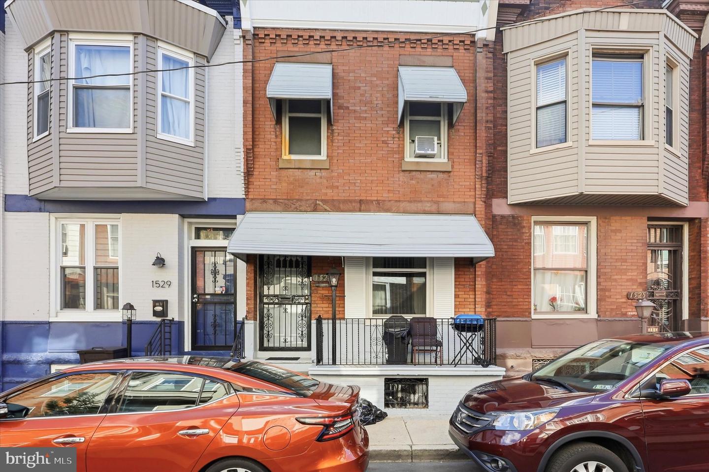 1527 N DOVER ST Property Photo 1
