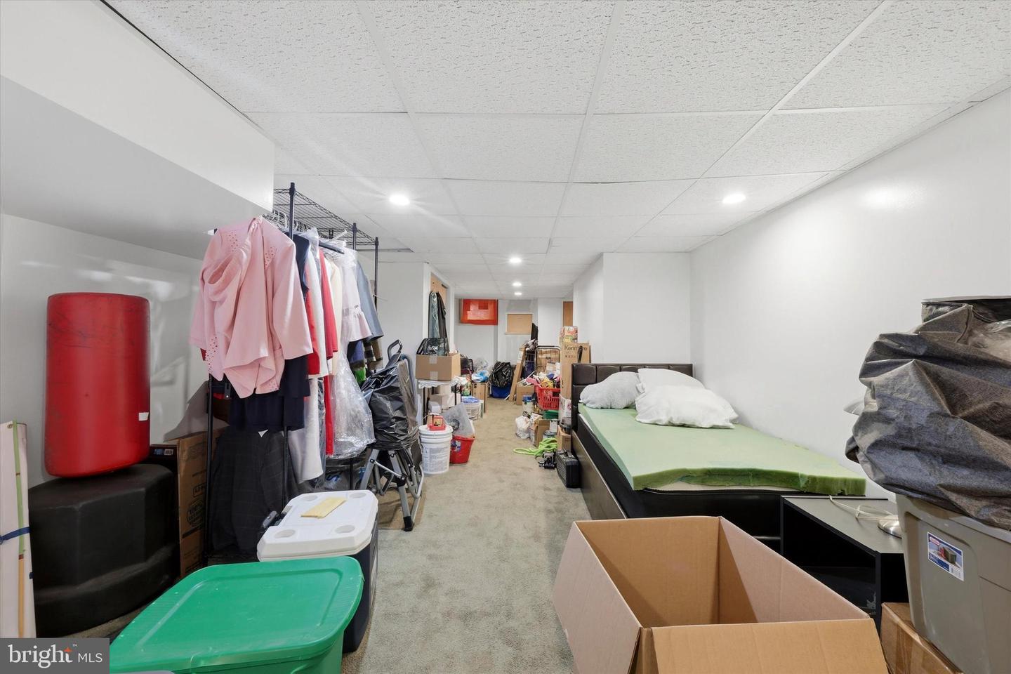 1527 N Dover St Property Photo 12