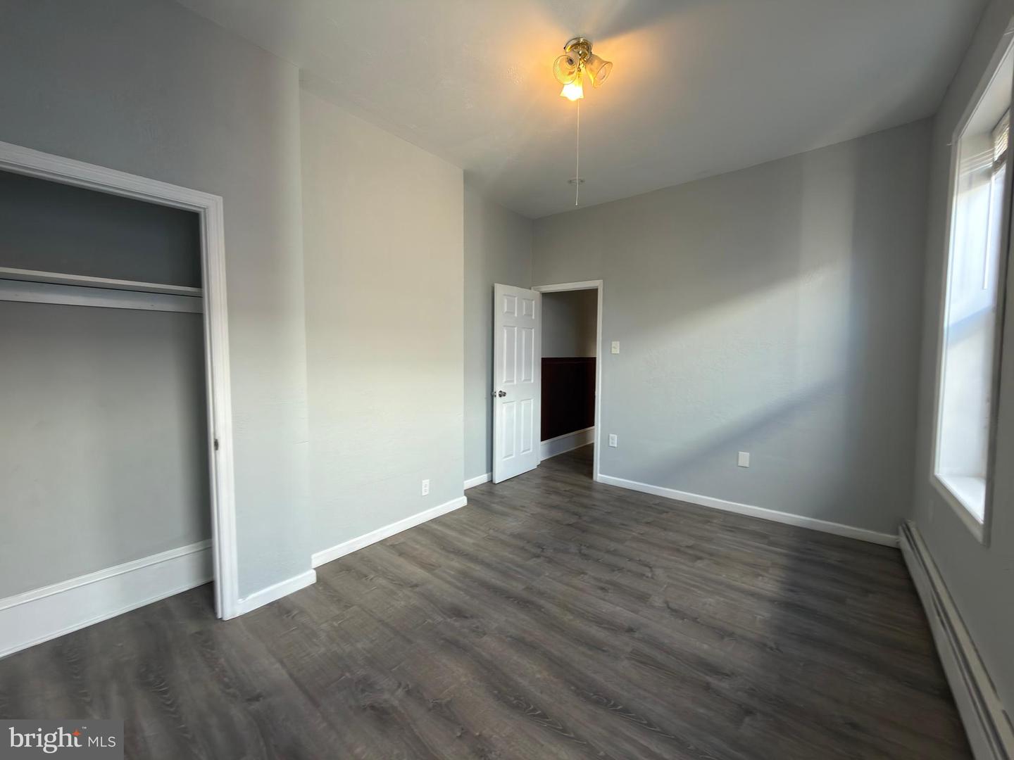 1112 W Tioga Street Property Photo 23