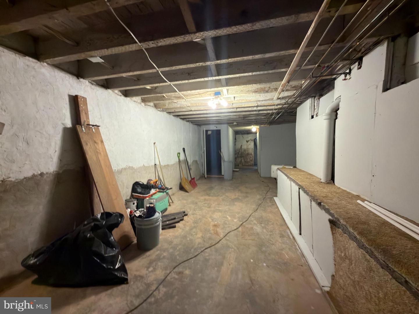 1112 W Tioga Street Property Photo 35