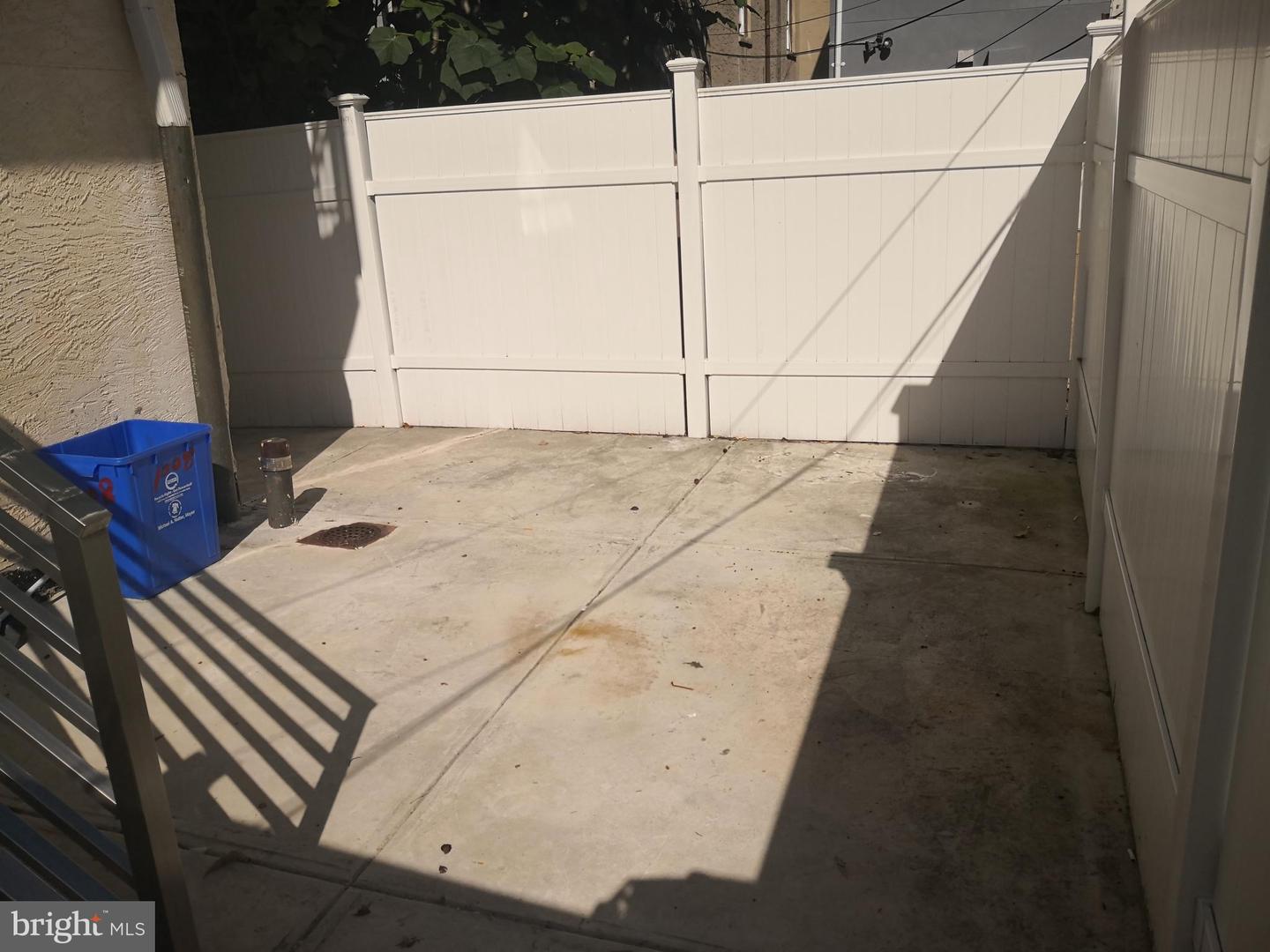 1008 Green St Property Photo 13