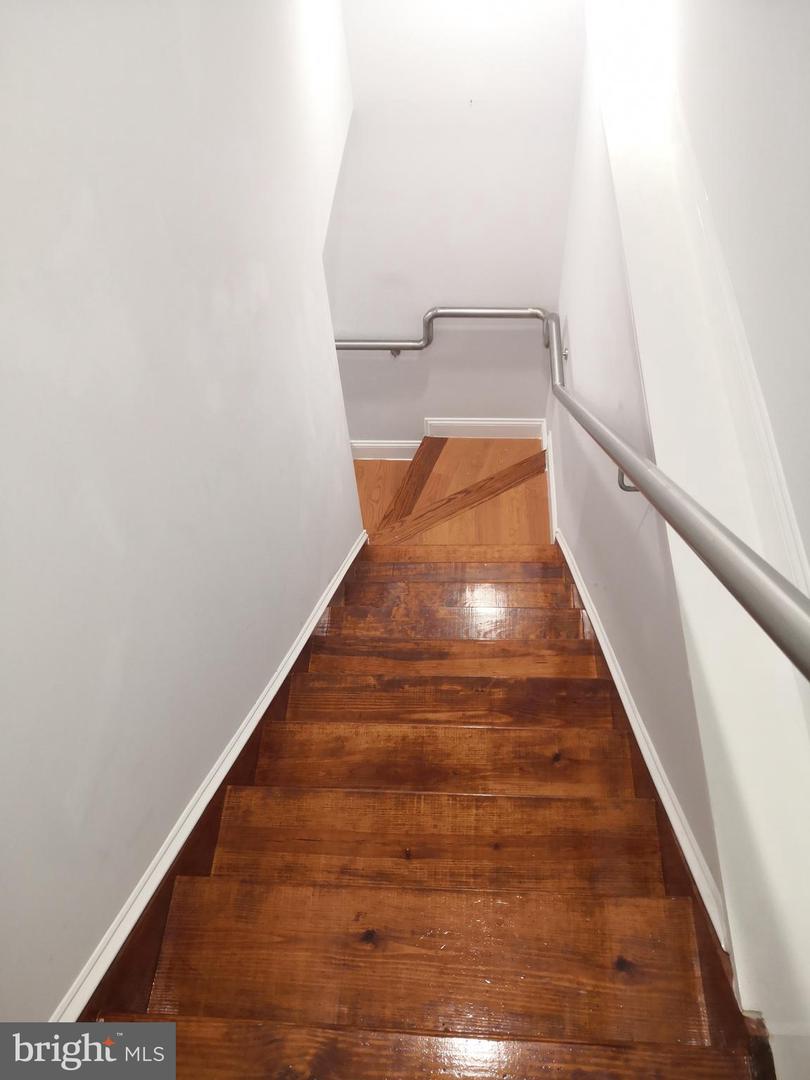 1008 Green St Property Photo 16