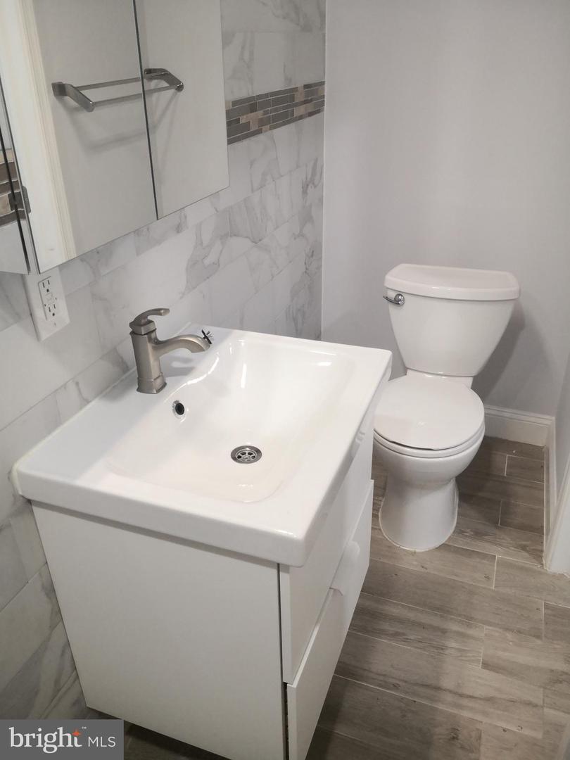 1008 Green St Property Photo 18