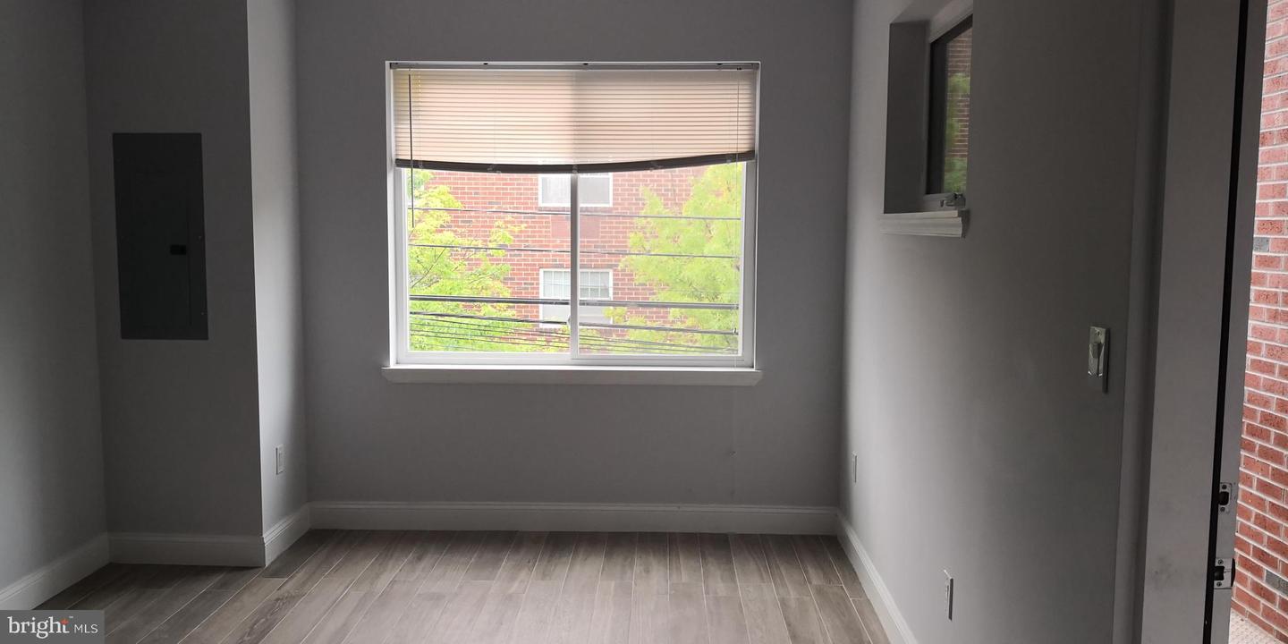 1008 Green St Property Photo 33