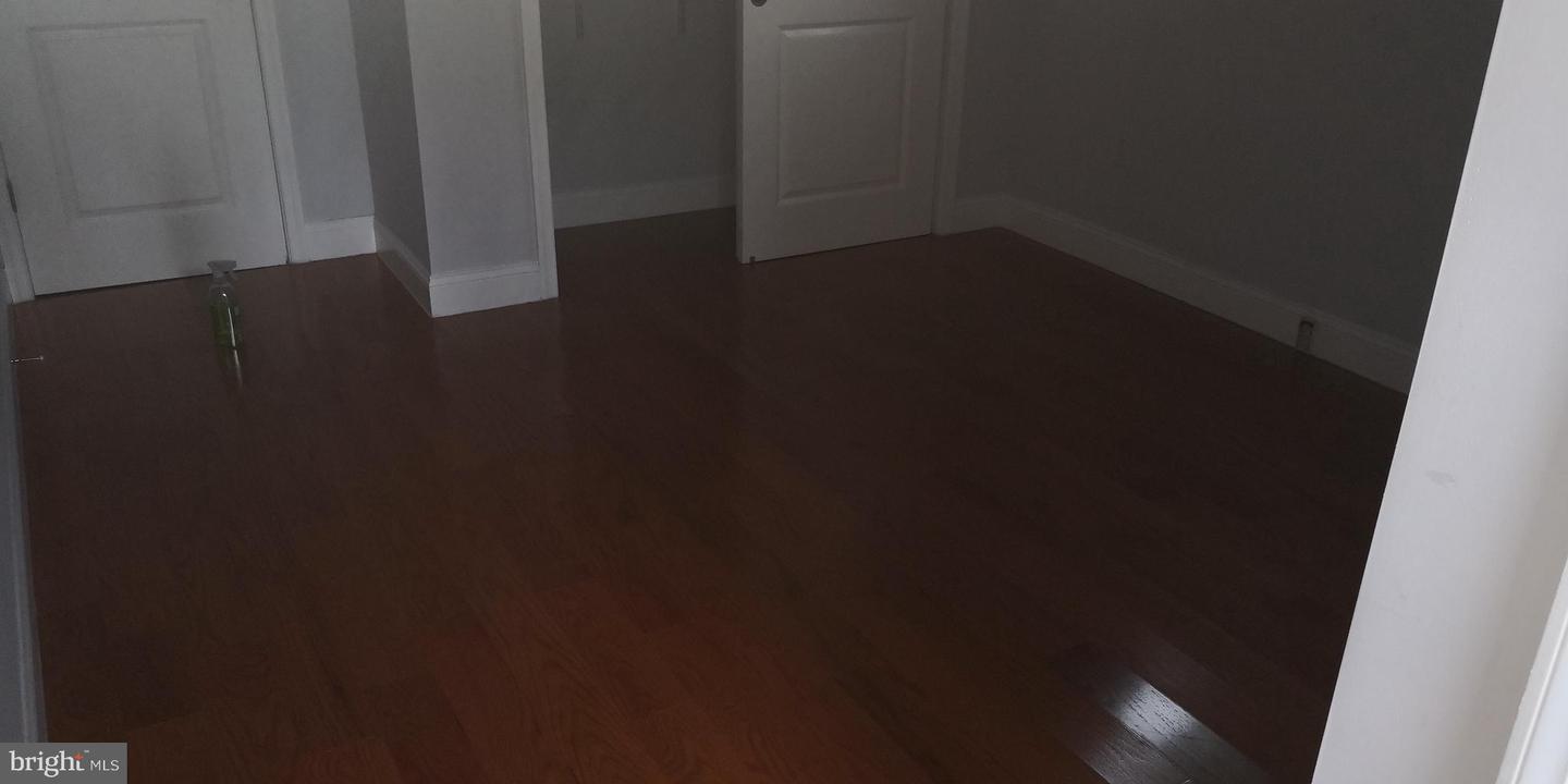 1008 Green St Property Photo 38