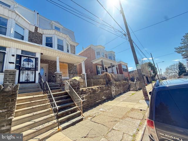 5943 N Marvine St Property Photo 2