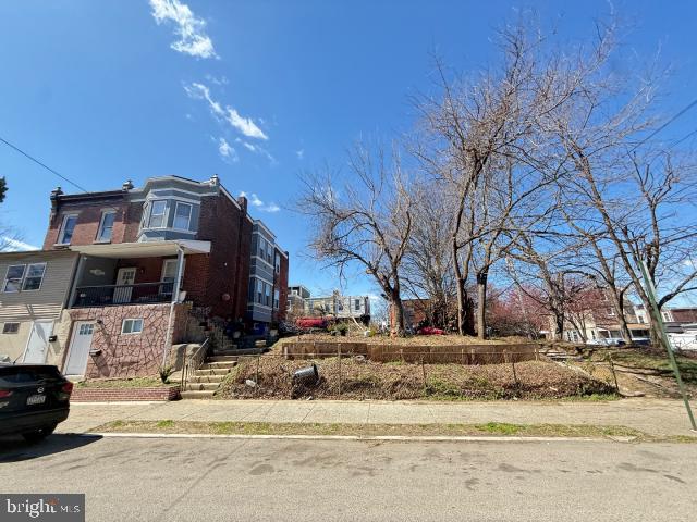5943 N Marvine St Property Photo 5