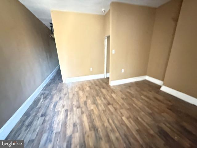 5943 N Marvine St Property Photo 7