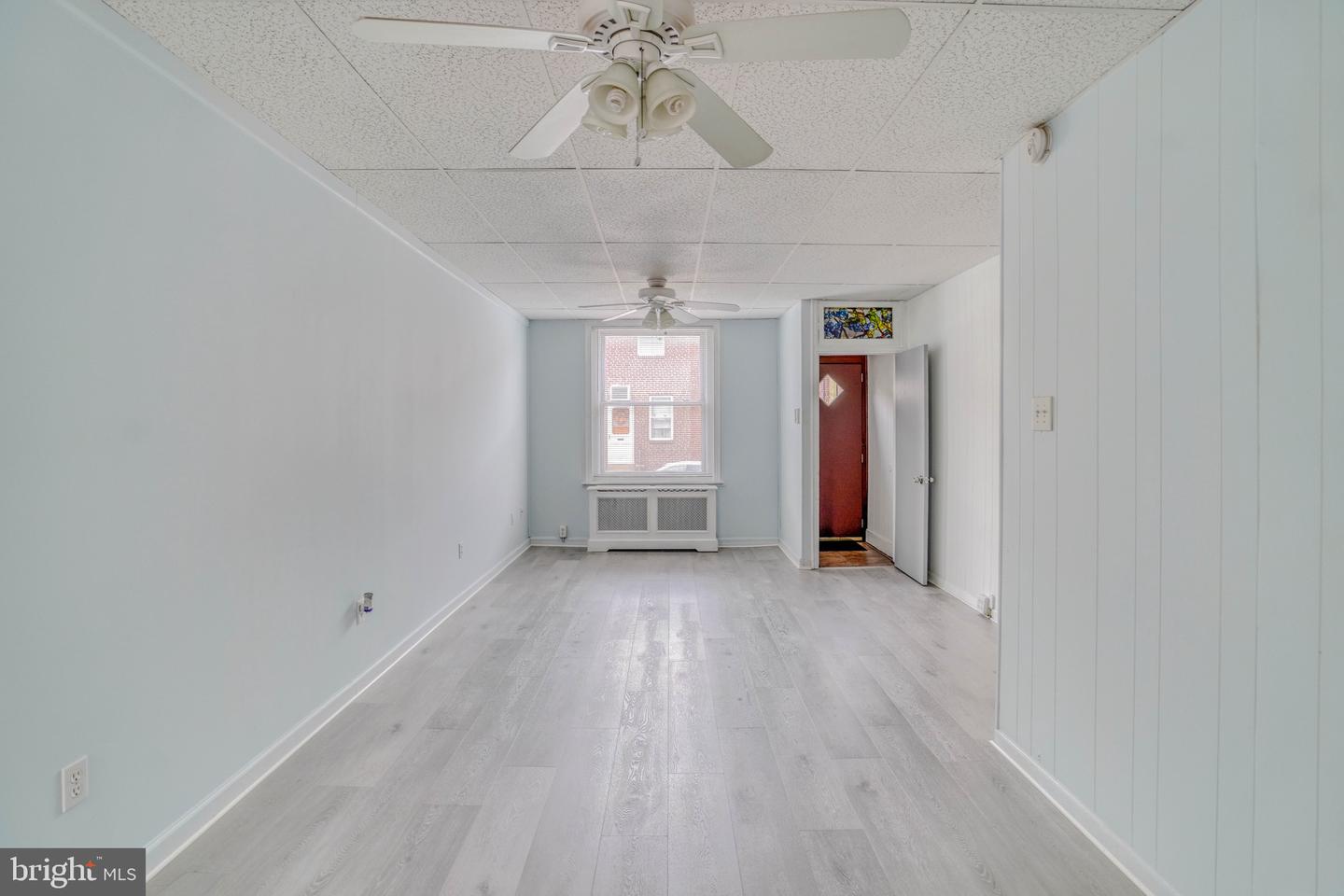 3271 Edgemont St Property Photo 5