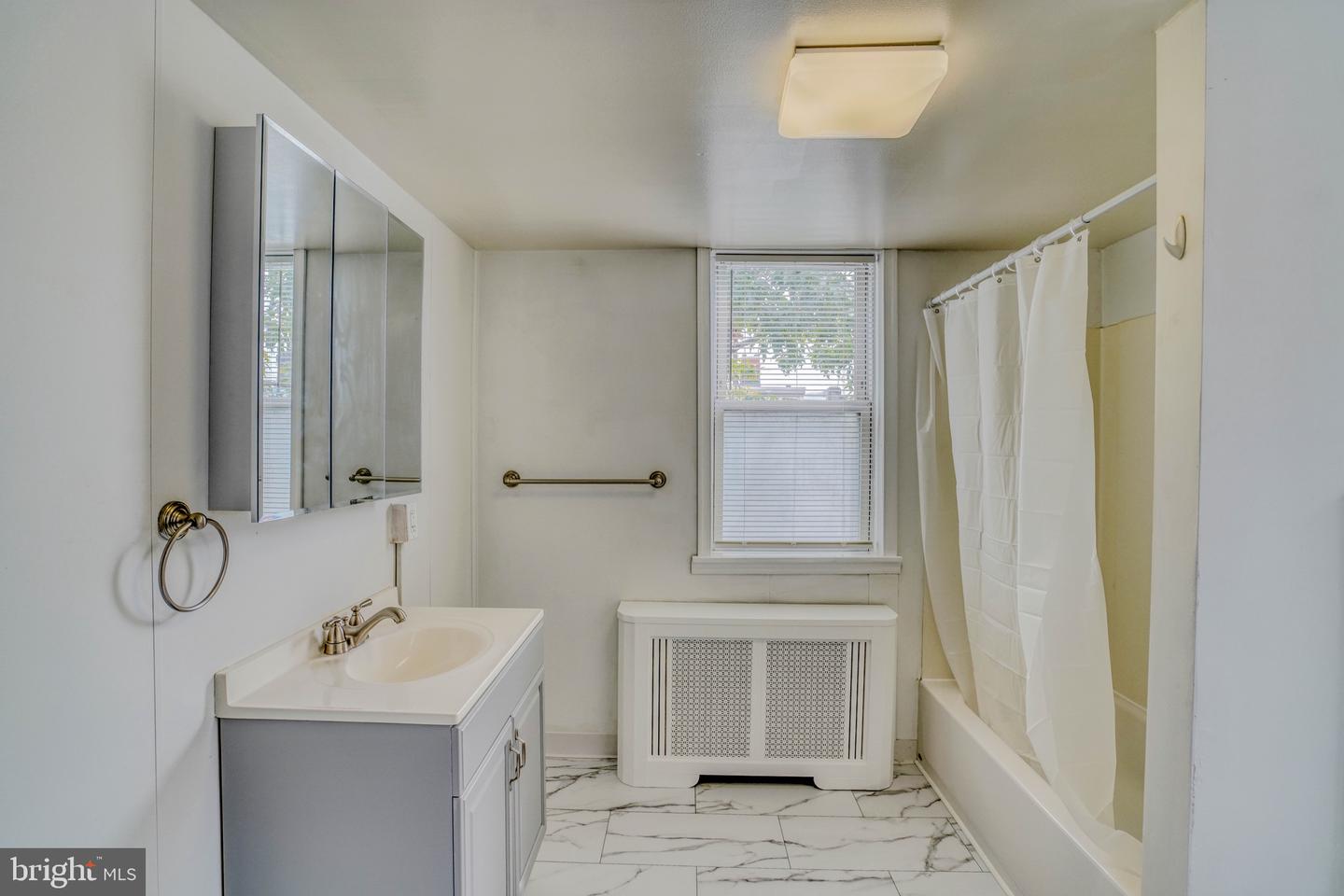 3271 Edgemont St Property Photo 19